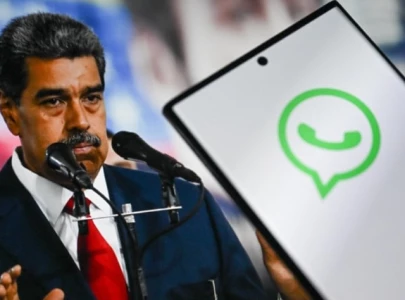 venezuelan president maduro accuses whatsapp of spying